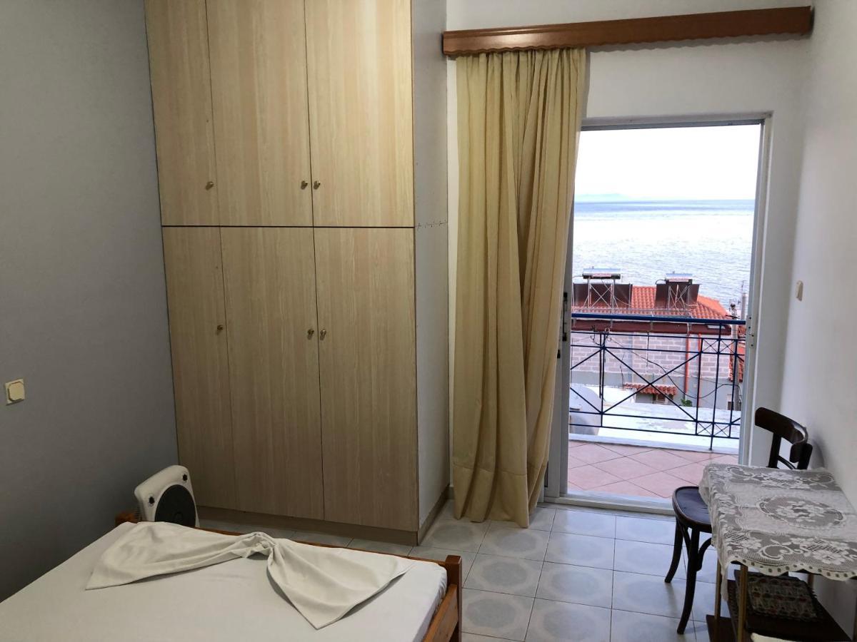 Dina House Apartment Himare Bagian luar foto