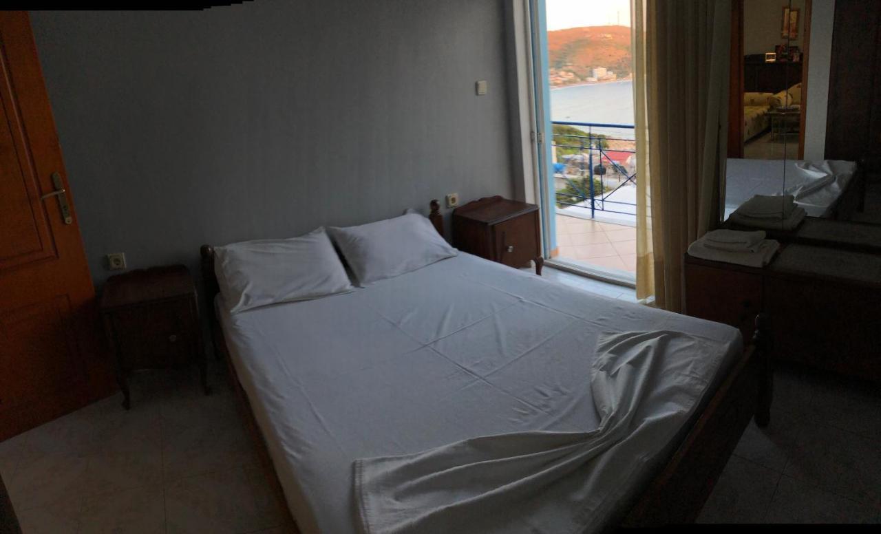 Dina House Apartment Himare Bagian luar foto