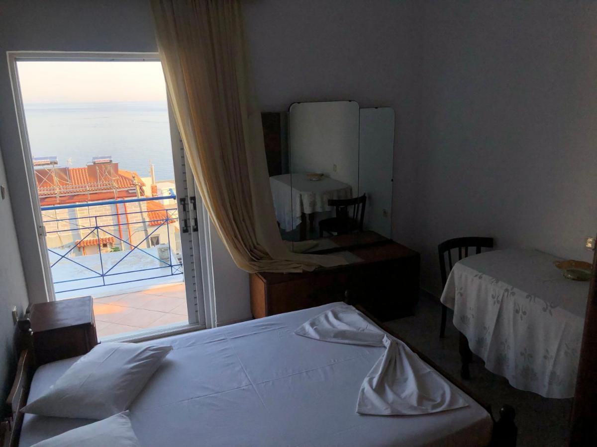 Dina House Apartment Himare Bagian luar foto