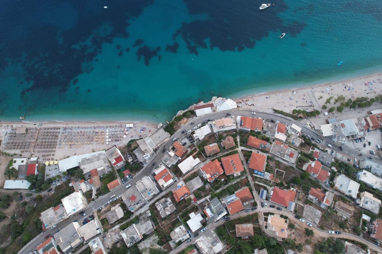 Dina House Apartment Himare Bagian luar foto