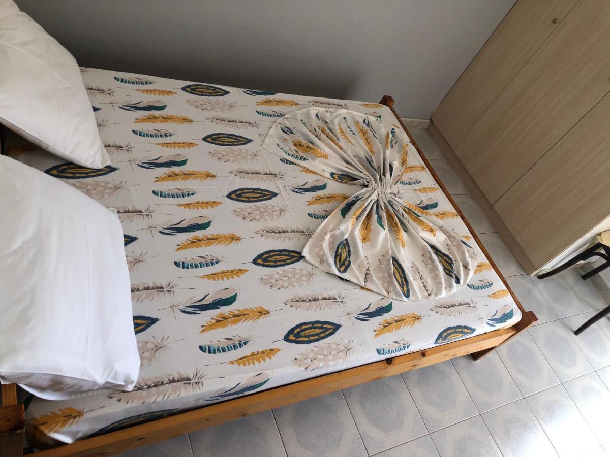 Dina House Apartment Himare Bagian luar foto