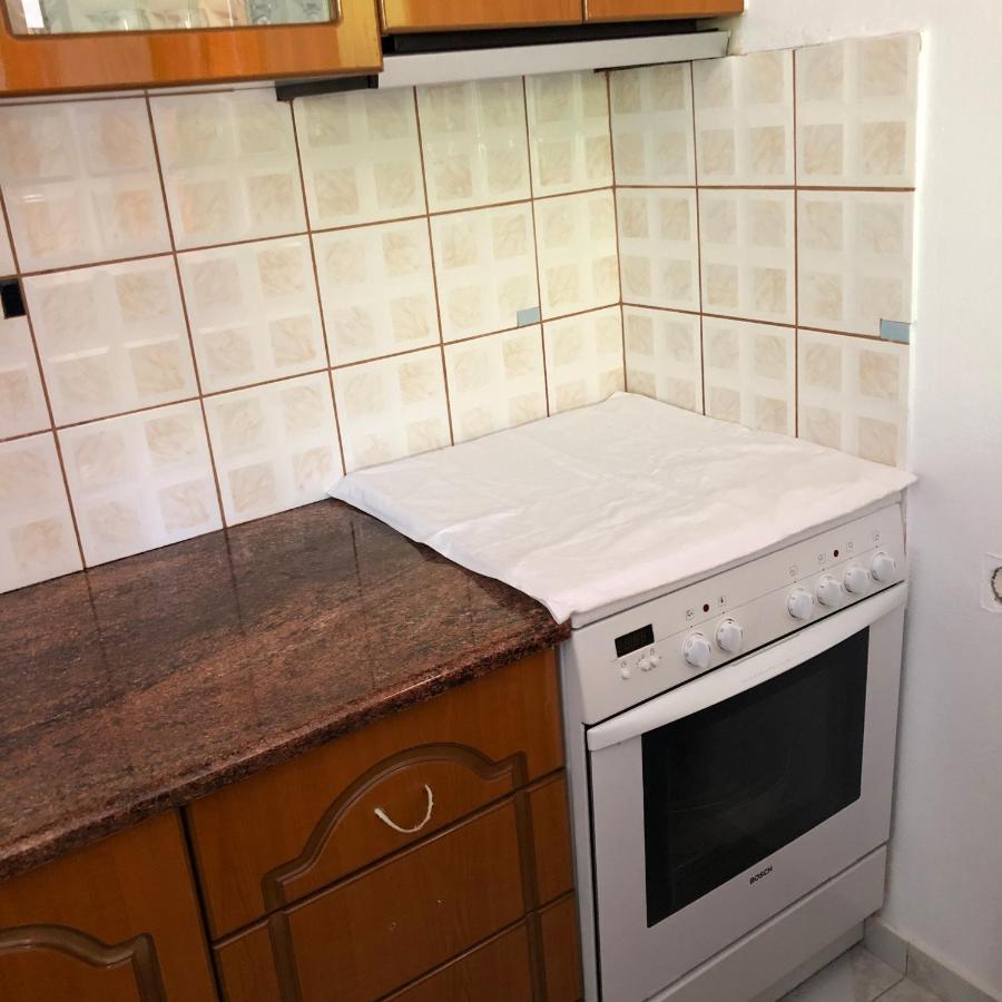 Dina House Apartment Himare Bagian luar foto